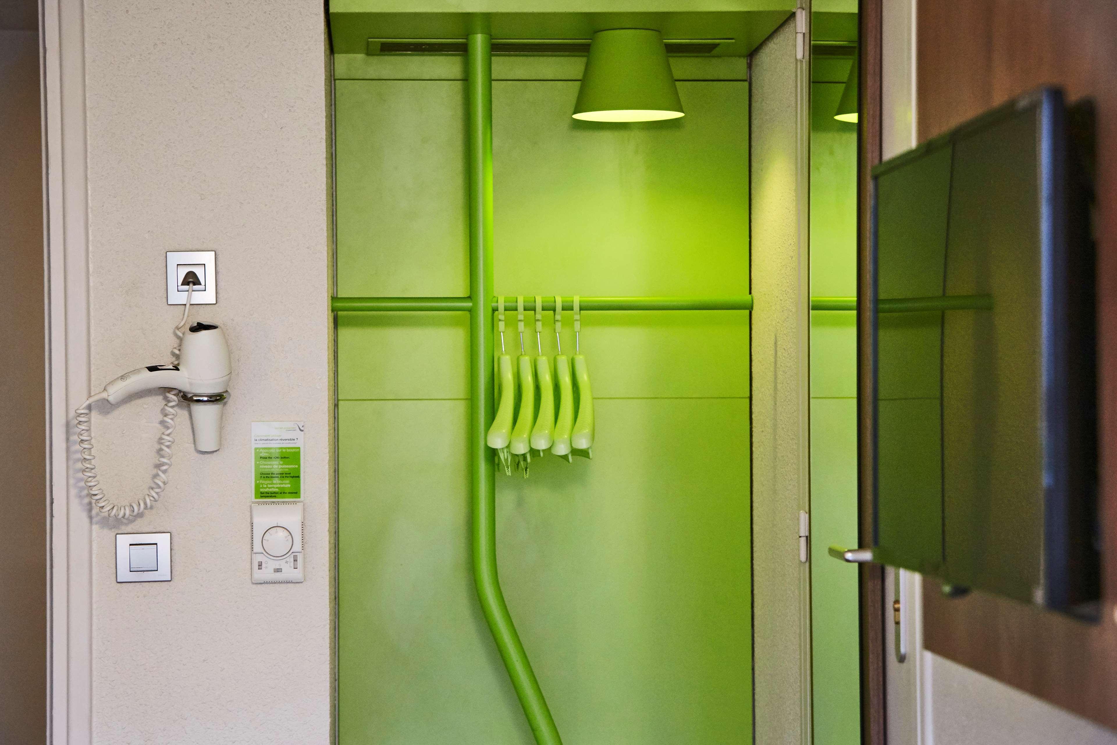 Campanile Epone Hotel Екстериор снимка