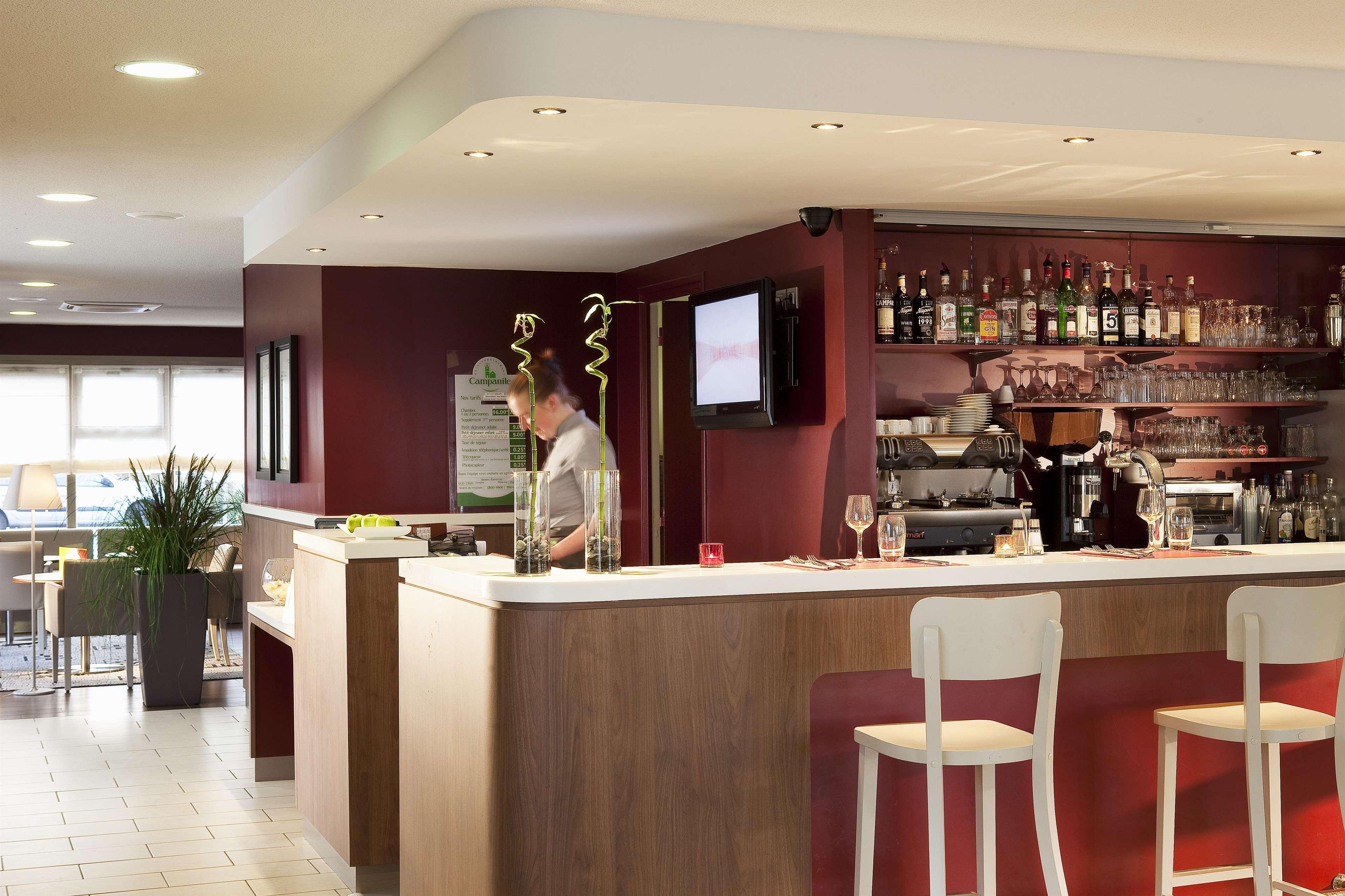 Campanile Epone Hotel Екстериор снимка