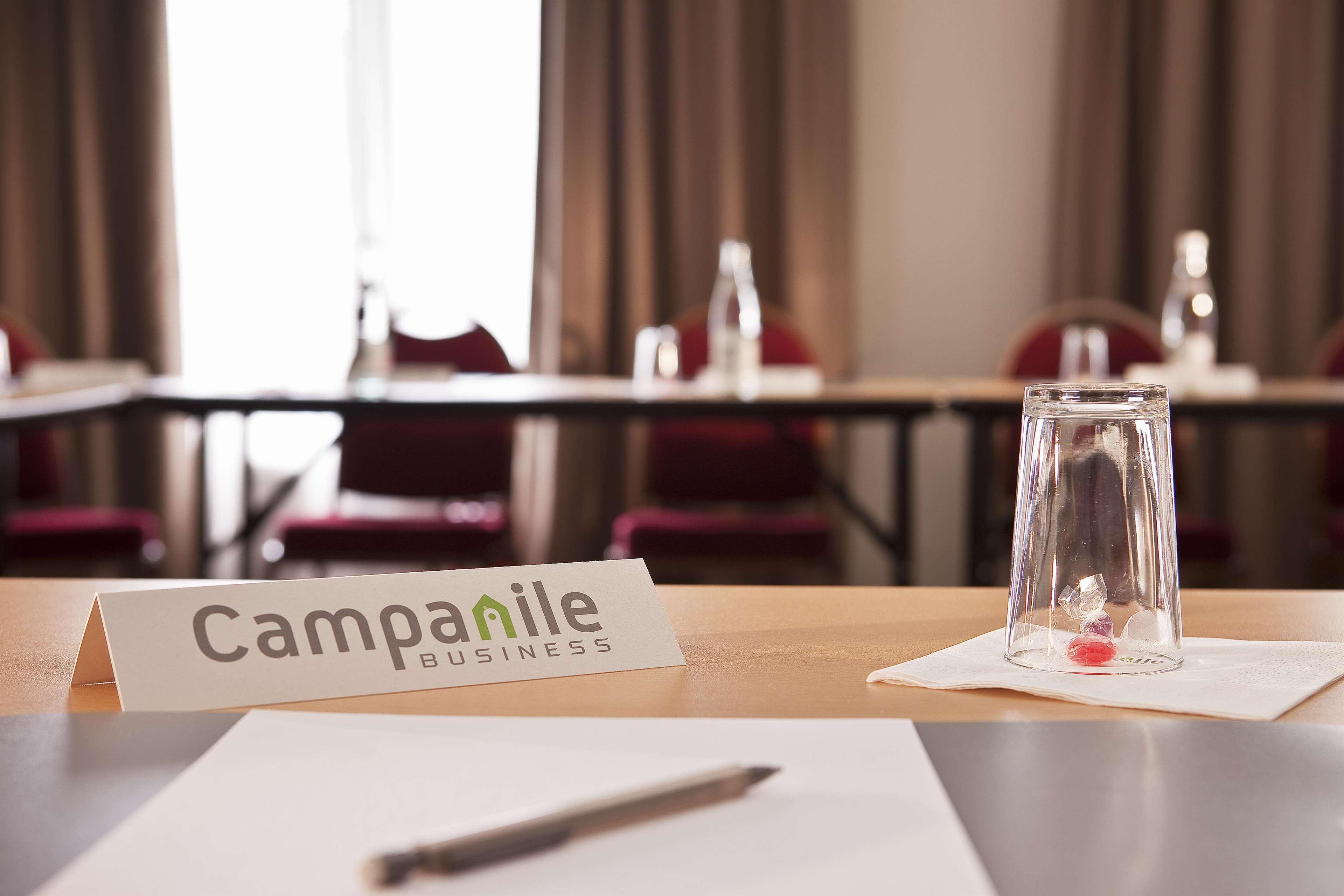 Campanile Epone Hotel Екстериор снимка